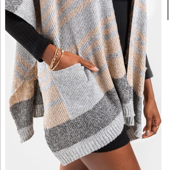 Striped Ribbed Kimono - Picture 3 of 4